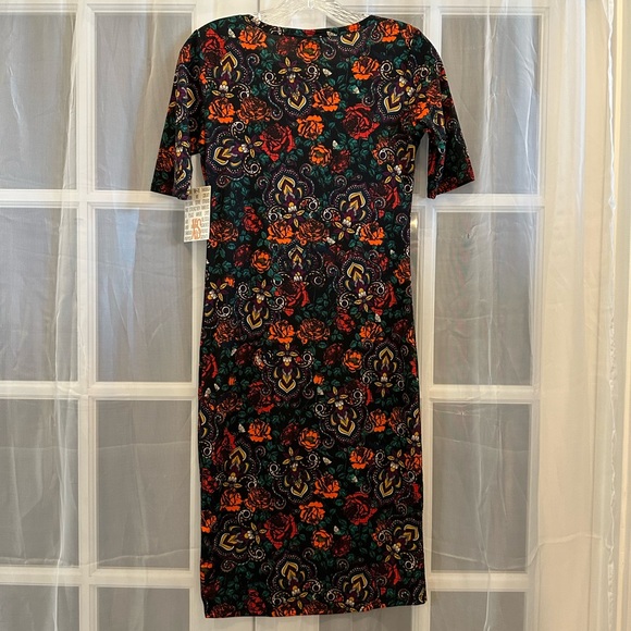 NWT LulaRoe Julia Dress in Floral and Paisley Print XS - Picture 3 of 6